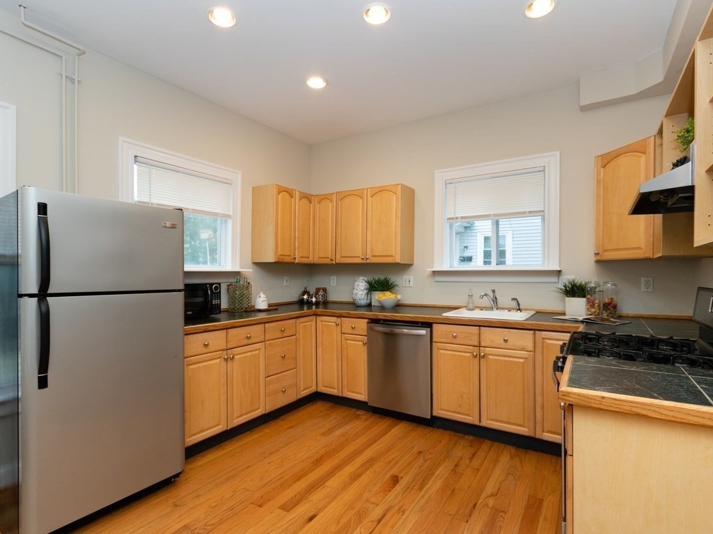 27 School Street Boston, MA 02119 - Photo 13 of 41