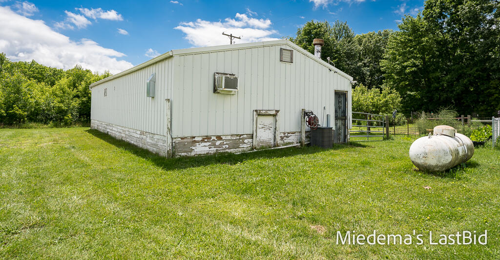 12915 Cassidy Road Bellevue, MI 49021 - Photo 3 of 128 12915CassidyRd-2LoRes