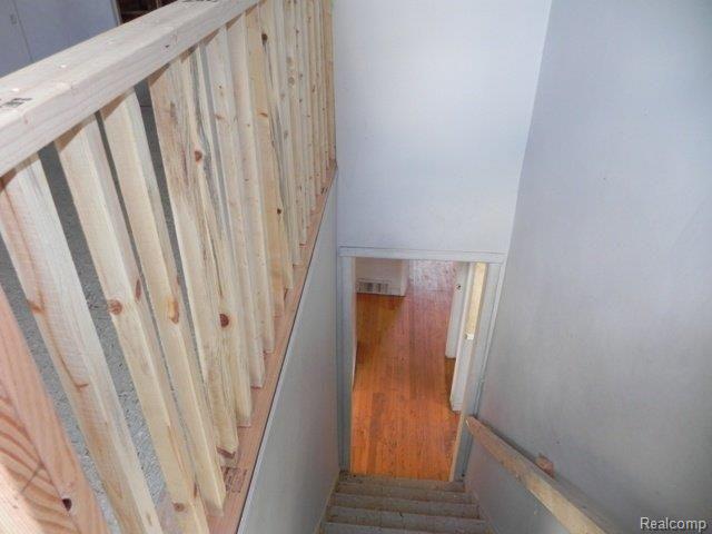 709 Patterson Court Inkster, MI 48141 - Photo 16 of 19 Staircase down from Master