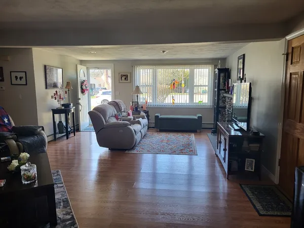 $435,000 | 200 Underwood Avenue, Warwick, RI 02888