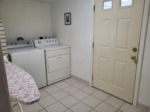 $435,000 | 200 Underwood Avenue, Warwick, RI 02888