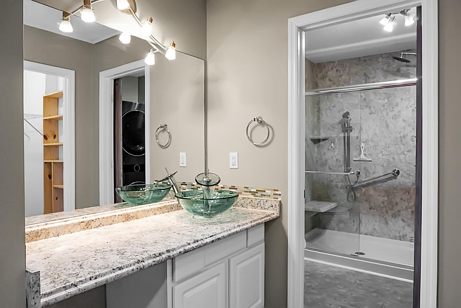 7947 Vermont Road North Charleston, SC 29418 - Photo 13 of 23 Primary Bath