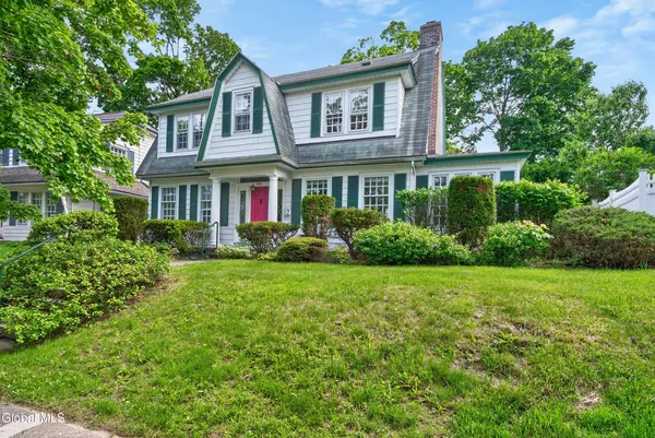 $439,000 | 850 Mercer Street, Albany, NY 12208
