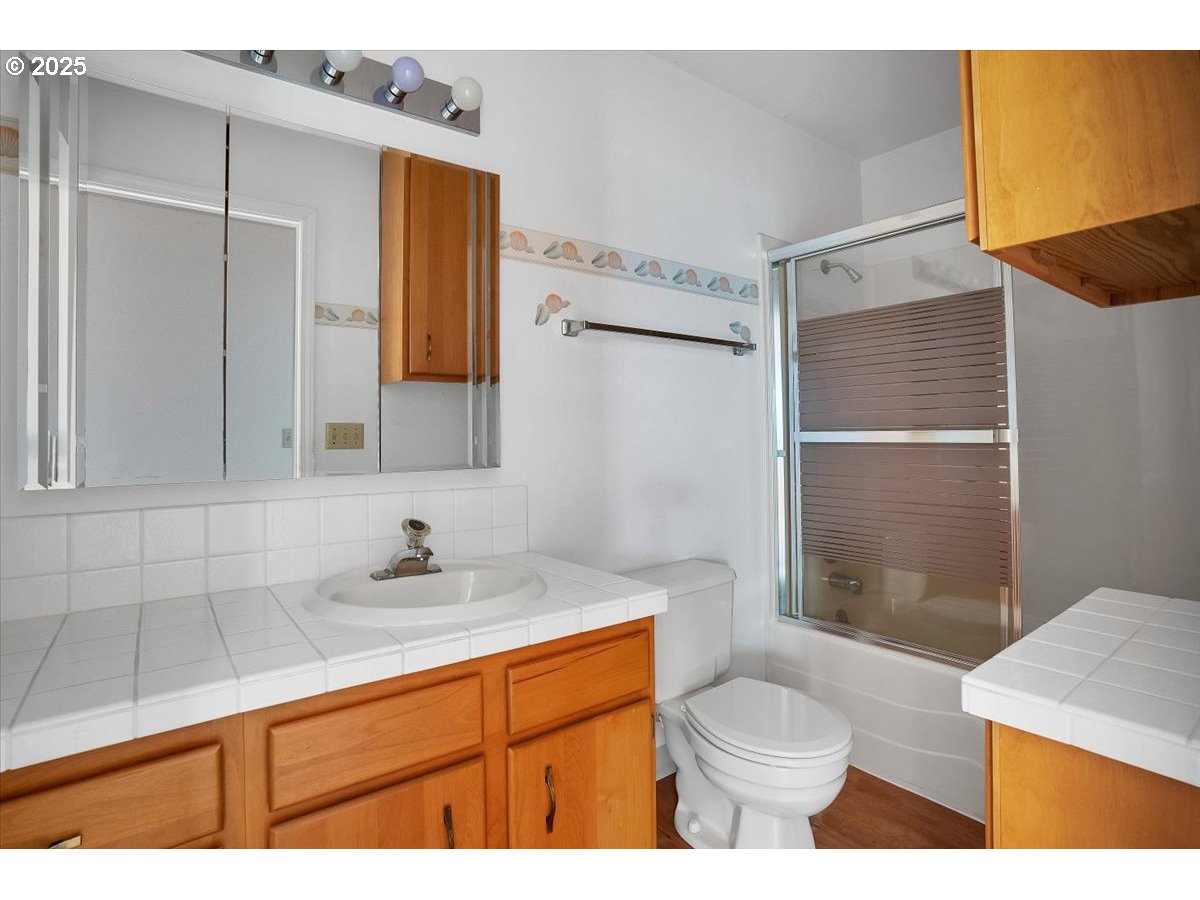 90 Seagrove Loop Lincoln City, OR 97367 - Photo 17 of 43