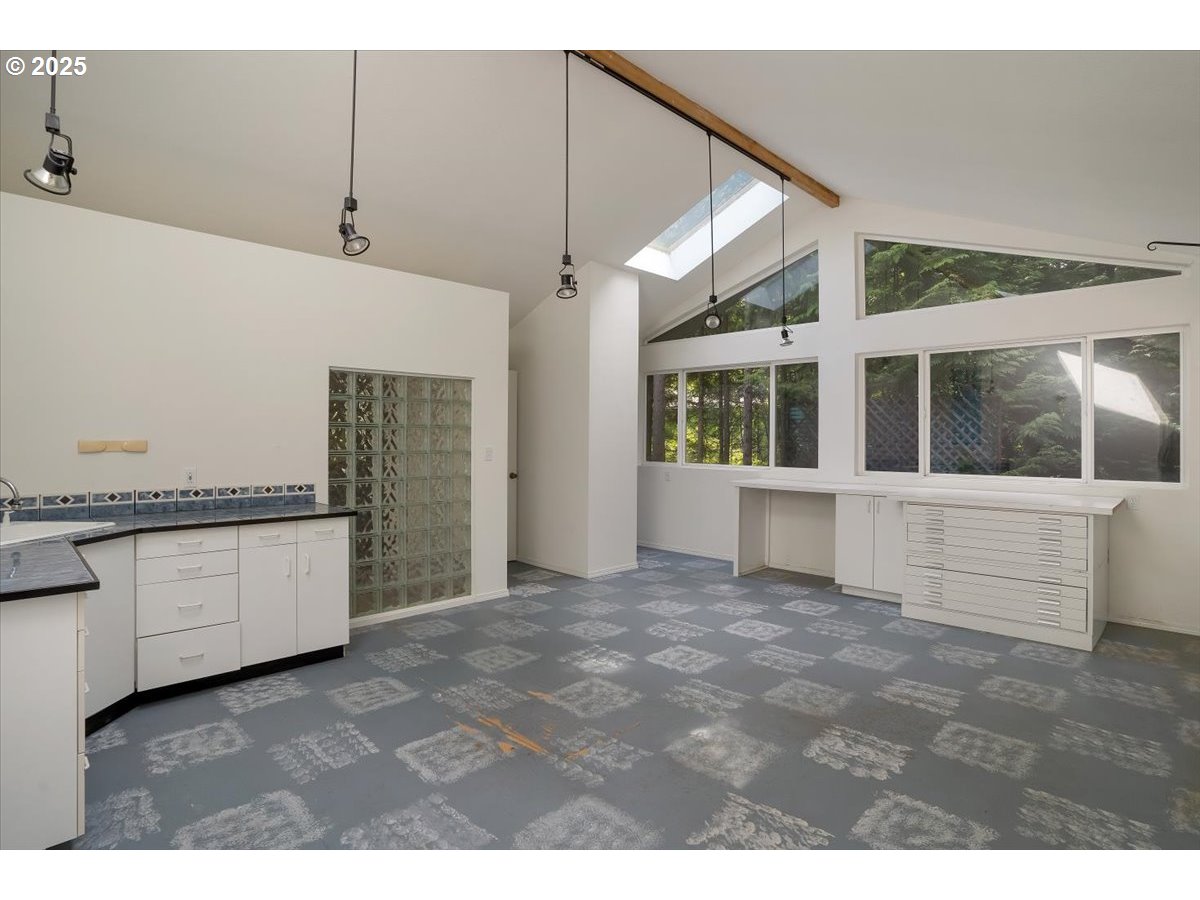 90 Seagrove Loop Lincoln City, OR 97367 - Photo 26 of 43