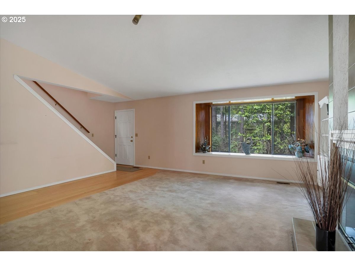90 Seagrove Loop Lincoln City, OR 97367 - Photo 7 of 43