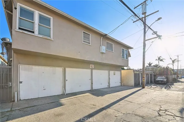 $559,000 | 1825 East 3rd Street, Unit 4, Long Beach, CA 90802