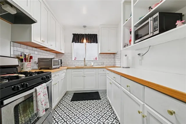 $559,000 | 1825 East 3rd Street, Unit 4, Long Beach, CA 90802