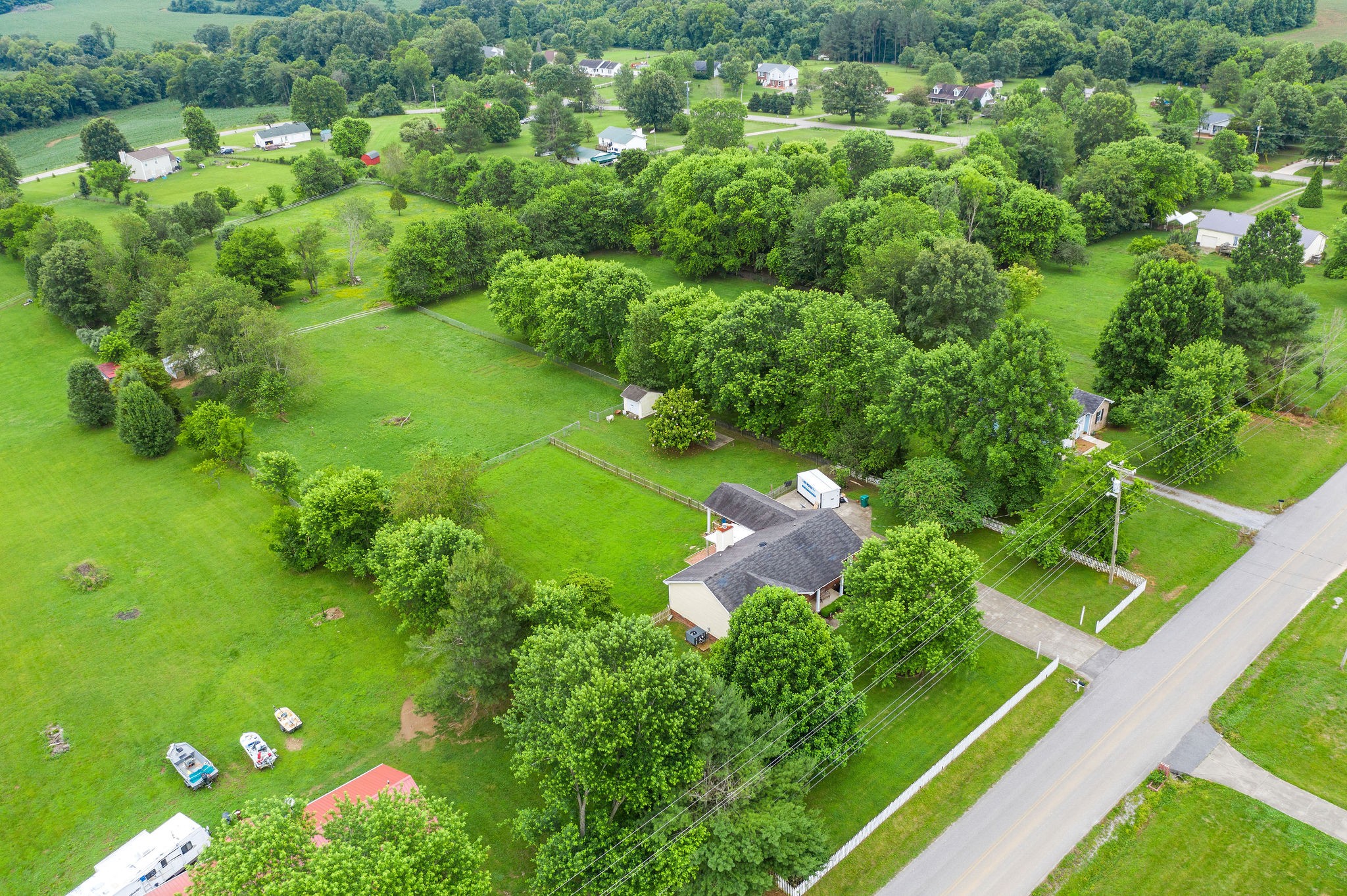 4005 Sawmill Road Woodlawn, TN 37191 - Photo 4 of 25 Gallery Image 4
