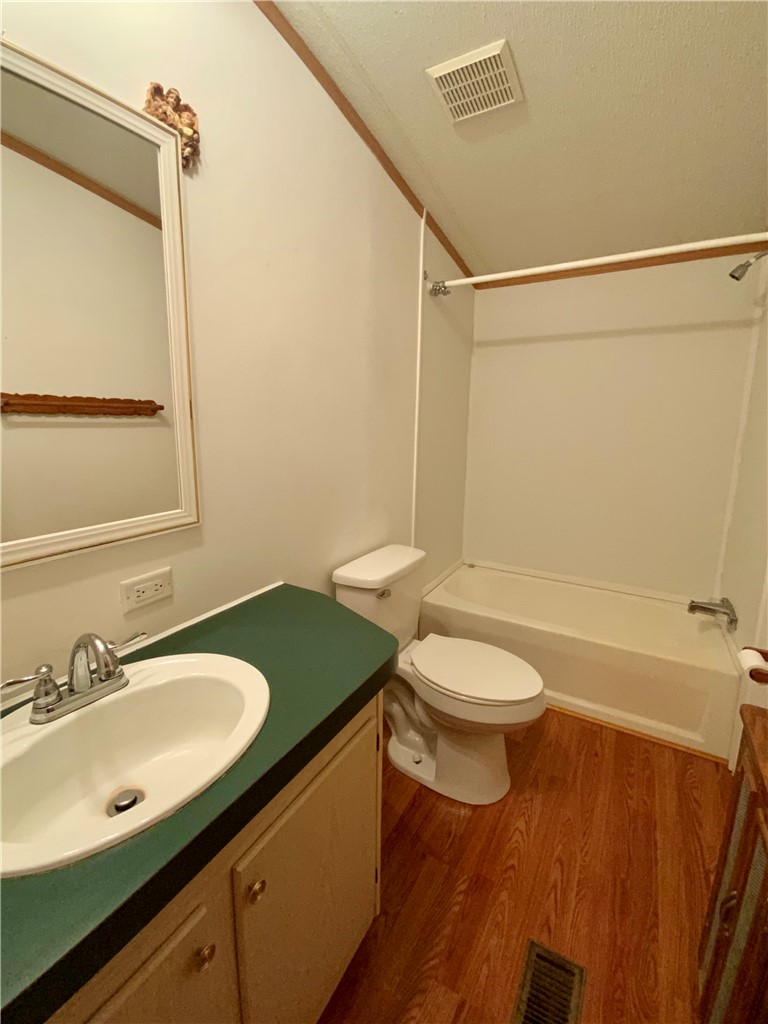631 Masaw Lane Seneca, SC 29672 - Photo 23 of 32 This bright bathroom features a spacious tub, perfect for daily routines.