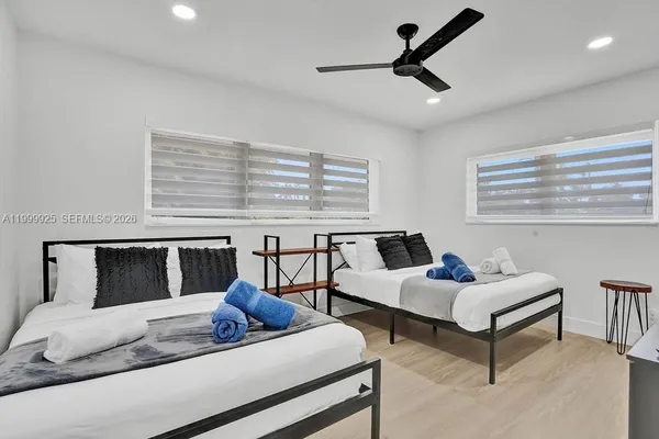 $13,995 | 911 North North Lake Drive, Hollywood, FL 33019