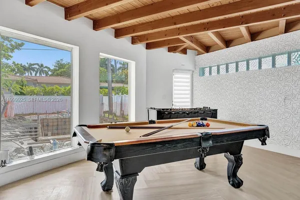 $13,995 | 911 North North Lake Drive, Hollywood, FL 33019