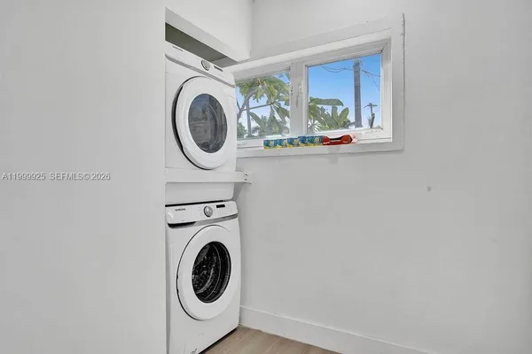 $13,995 | 911 North North Lake Drive, Hollywood, FL 33019