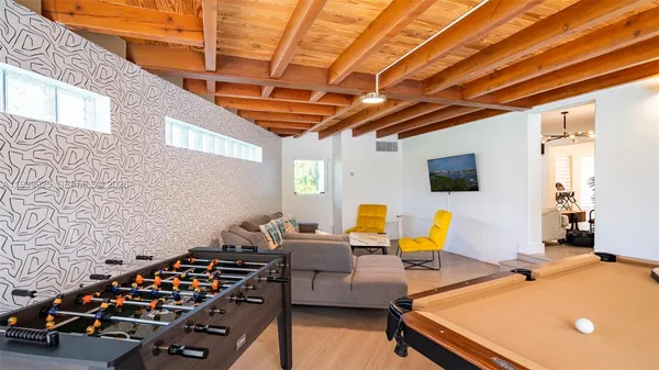 $13,995 | 911 North North Lake Drive, Hollywood, FL 33019