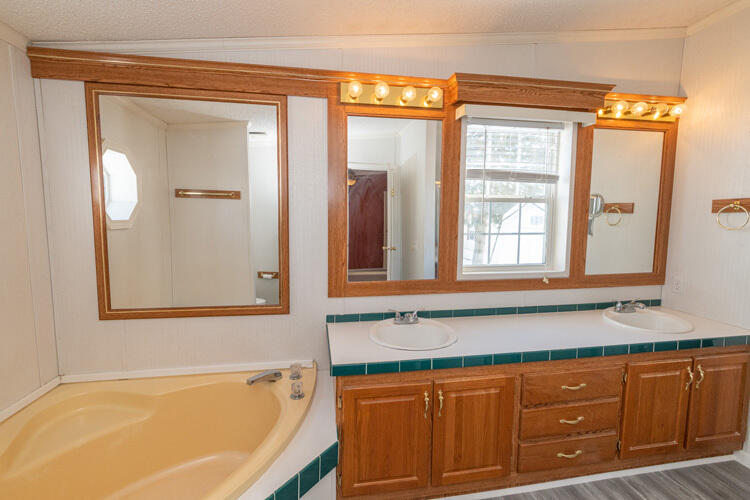 69205 Garver Road, Unit LOT 18 Edwardsburg, MI 49112 - Photo 16 of 24
