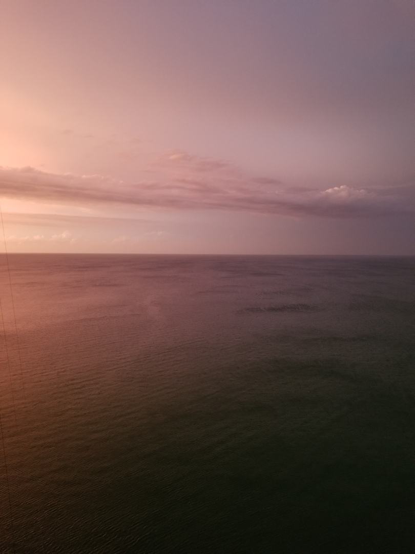 6007 North Sheridan Road, Unit 23D Chicago, IL 60660 - Photo 4 of 22 a view of an ocean