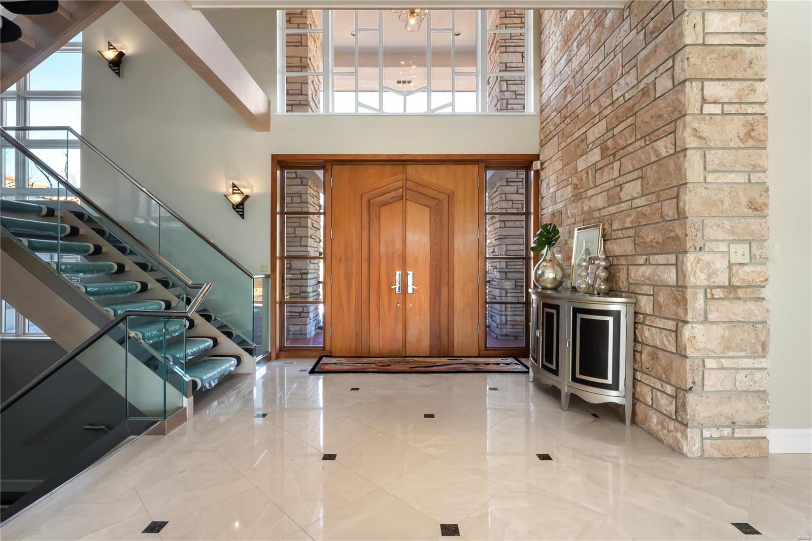 11608 Ladue Road St. Louis, MO 63141 - Photo 9 of 41