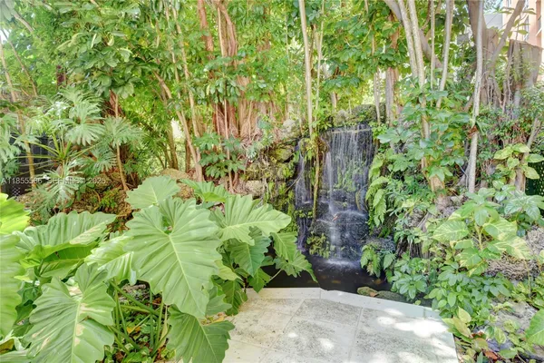 $579,000 | 2951 South Bayshore Drive, Unit 506, Miami, FL 33133