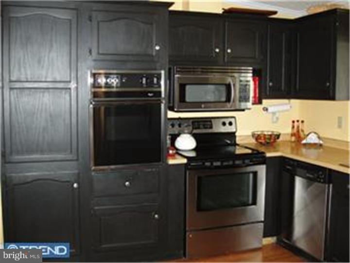 1093 Blue Bell Road Williamstown, NJ 08094 - Photo 5 of 25 Gallery Image 5