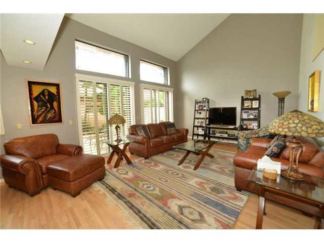 6465 Via Benita Boca Raton, FL 33433 - Photo 17 of 71 Boca Pointe Living room 2