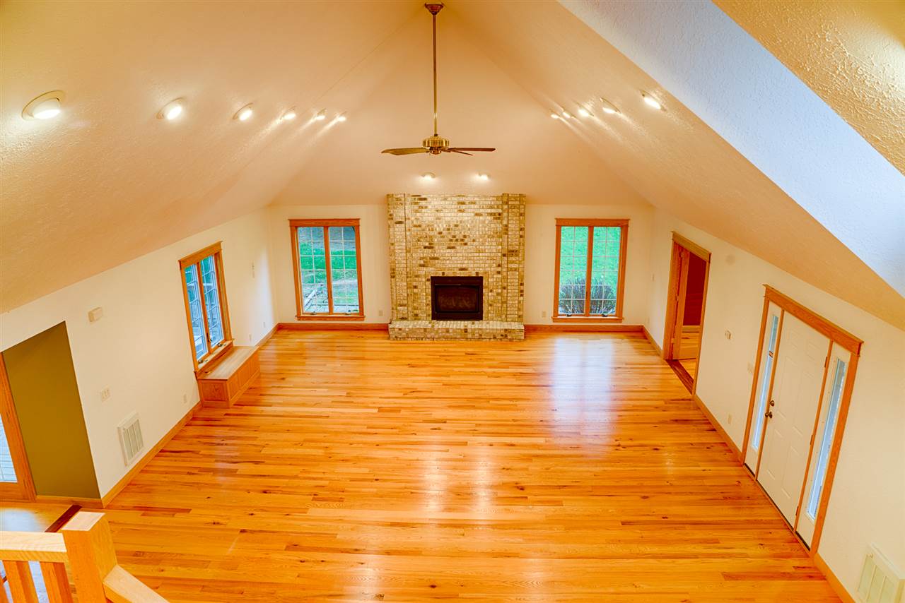 11467 Moate Road Durand, IL 61024 - Photo 7 of 25 Gallery Image 7