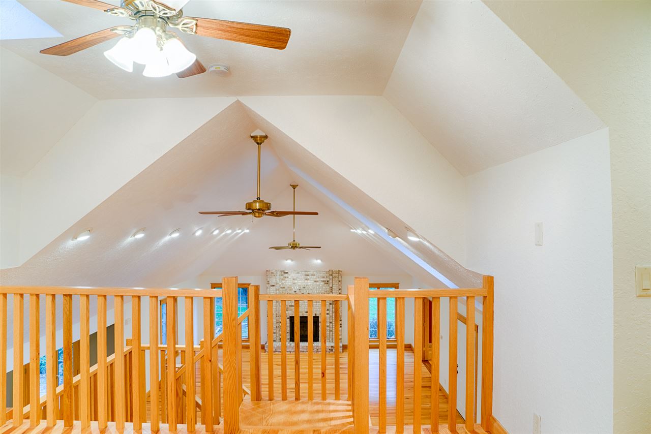 11467 Moate Road Durand, IL 61024 - Photo 8 of 25 Gallery Image 8