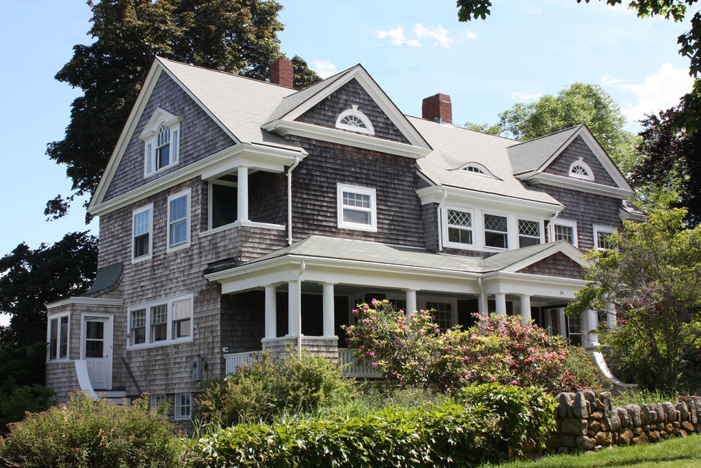 24 Beach Road Gloucester, MA 01930 - Photo 1 of 29