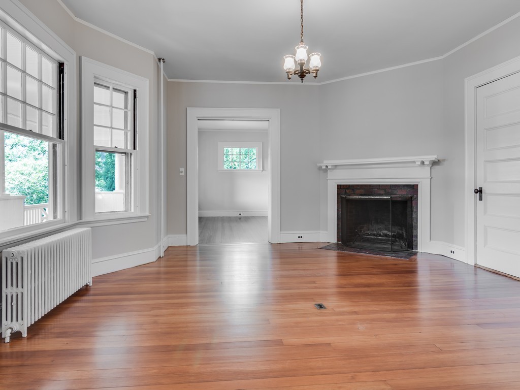 24 Beach Road Gloucester, MA 01930 - Photo 13 of 29