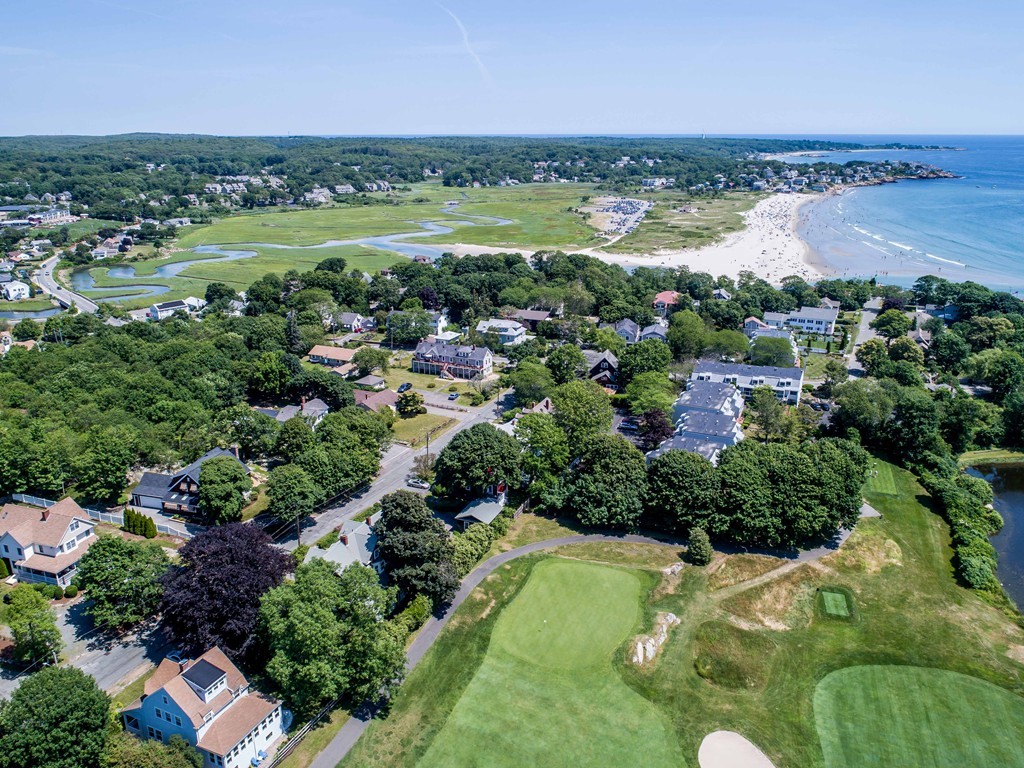 24 Beach Road Gloucester, MA 01930 - Photo 8 of 29