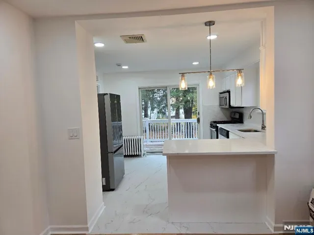 $3,950 | 316 Harold Avenue, Leonia, NJ 07605