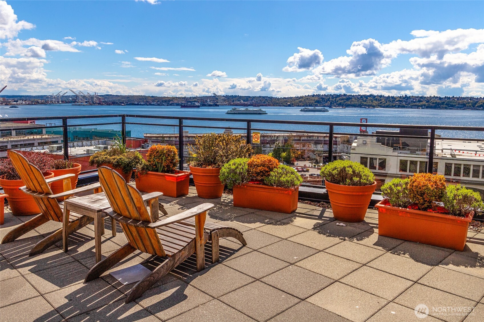 2607 Western Avenue, Unit 452 Seattle, WA 98121 - Photo 15 of 26 a outdoor living space with furniture and city view