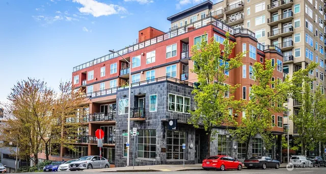 $415,000 | 2607 Western Avenue, Unit 452, Seattle, WA 98121