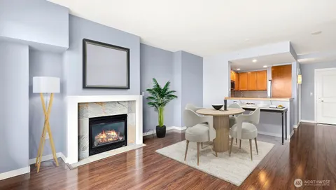 $405,000 | 2607 Western Avenue, Unit 452, Seattle, WA 98121