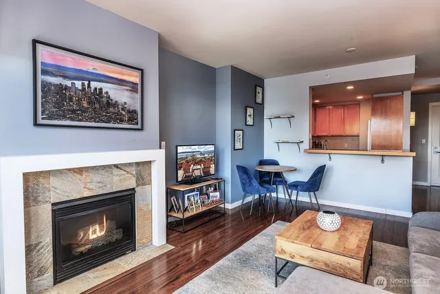 $415,000 | 2607 Western Avenue, Unit 452, Seattle, WA 98121