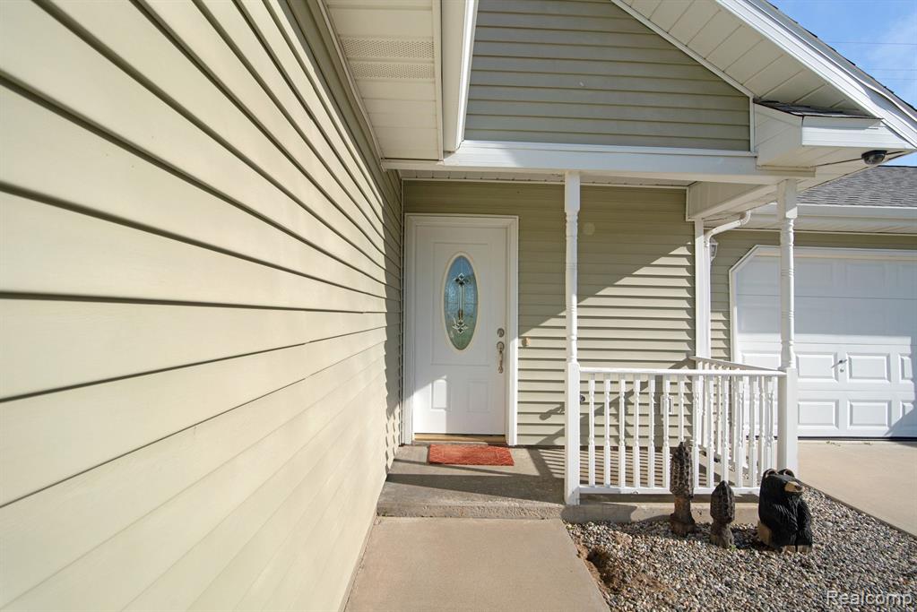 4464 Barnes Road Millington, MI 48746 - Photo 6 of 27