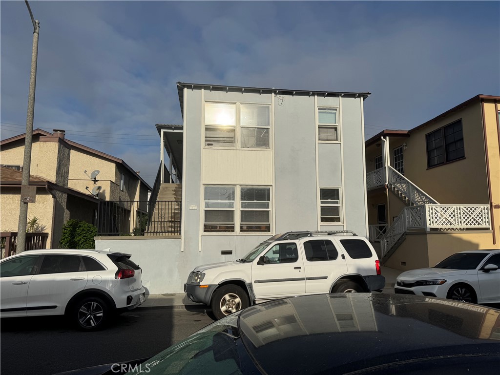41 Roswell Avenue Long Beach, CA 90803 - Photo 2 of 5