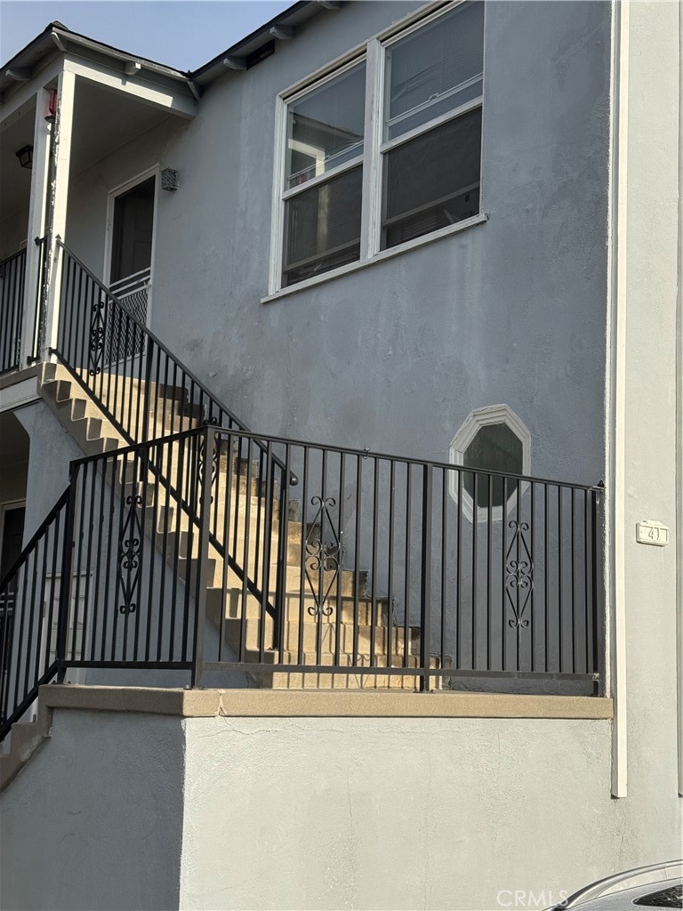 41 Roswell Avenue Long Beach, CA 90803 - Photo 3 of 5