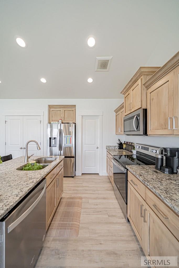 5758 North Rammell Road Idaho Falls, ID 83401 - Photo 8 of 26