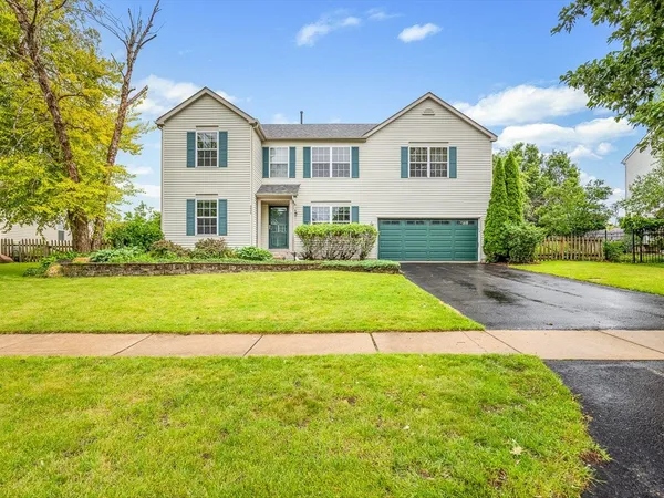 $374,999 | 2625 Winfield Lane, Belvidere, IL 61008
