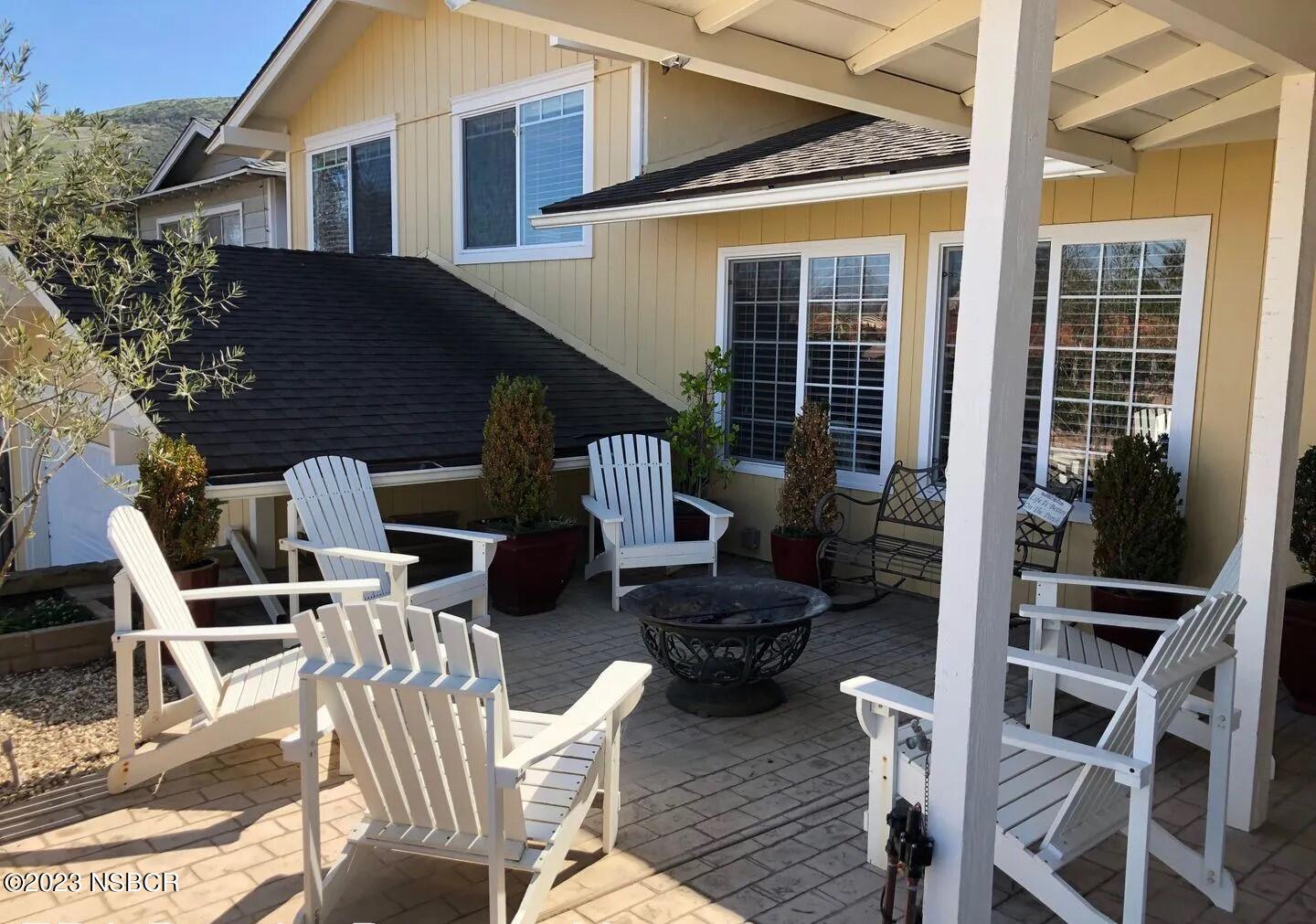 832 Clemens Way Lompoc, CA 93436 - Photo 2 of 30 832 Clemens Way front patio (2)