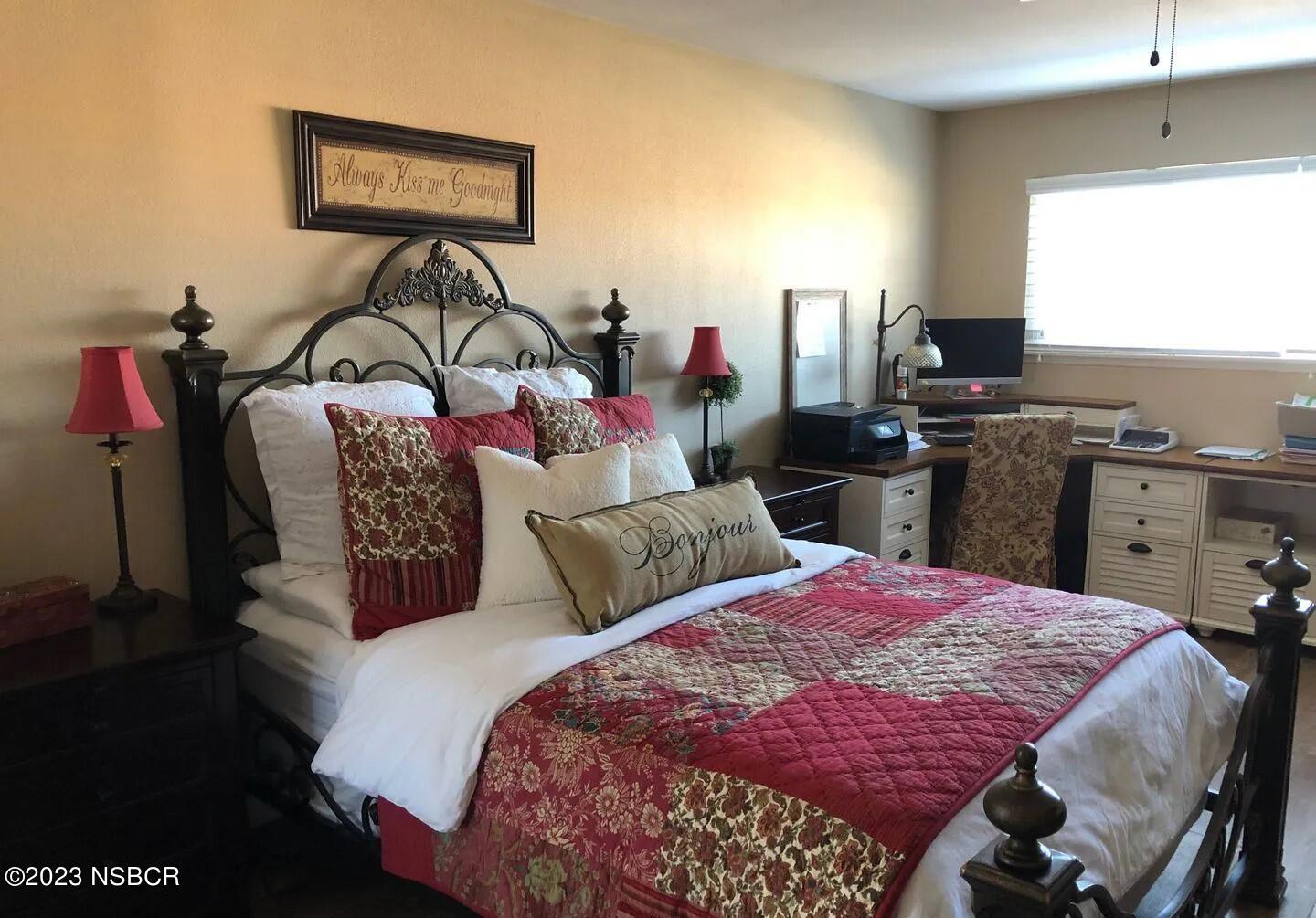 832 Clemens Way Lompoc, CA 93436 - Photo 22 of 30 832 Clemens Way master bdrm (2)