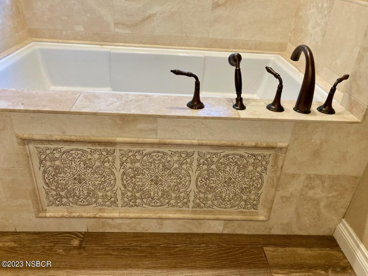 832 Clemens Way Lompoc, CA 93436 - Photo 6 of 30 832 Clemens Way jacuzzi tub