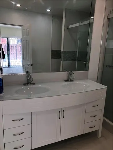 $3,000 | 267 Northeast 201st Terrace, Unit 267, Miami, FL 33179