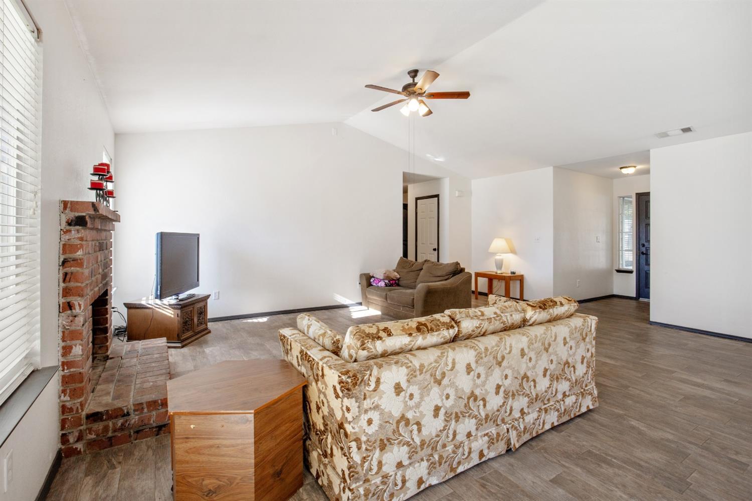 408 Jesse Street Exeter, CA 93221 - Photo 10 of 28 Additional Photo