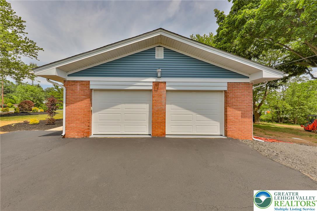 4830 Kernsville Road Orefield, PA 18069 - Photo 38 of 43