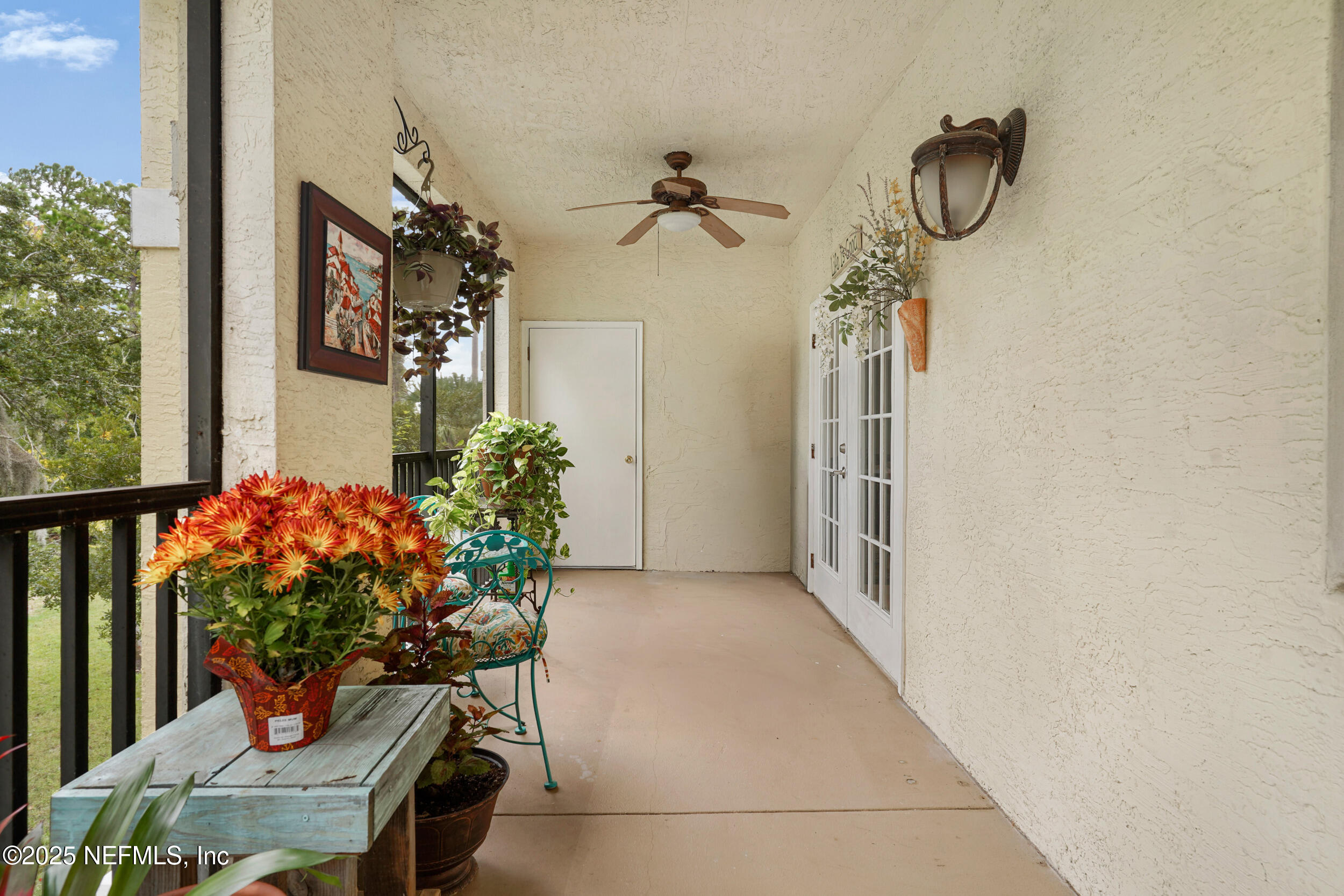 1125 Vista Cove Road St. Augustine, FL 32084 - Photo 22 of 62 a view of a interior of house