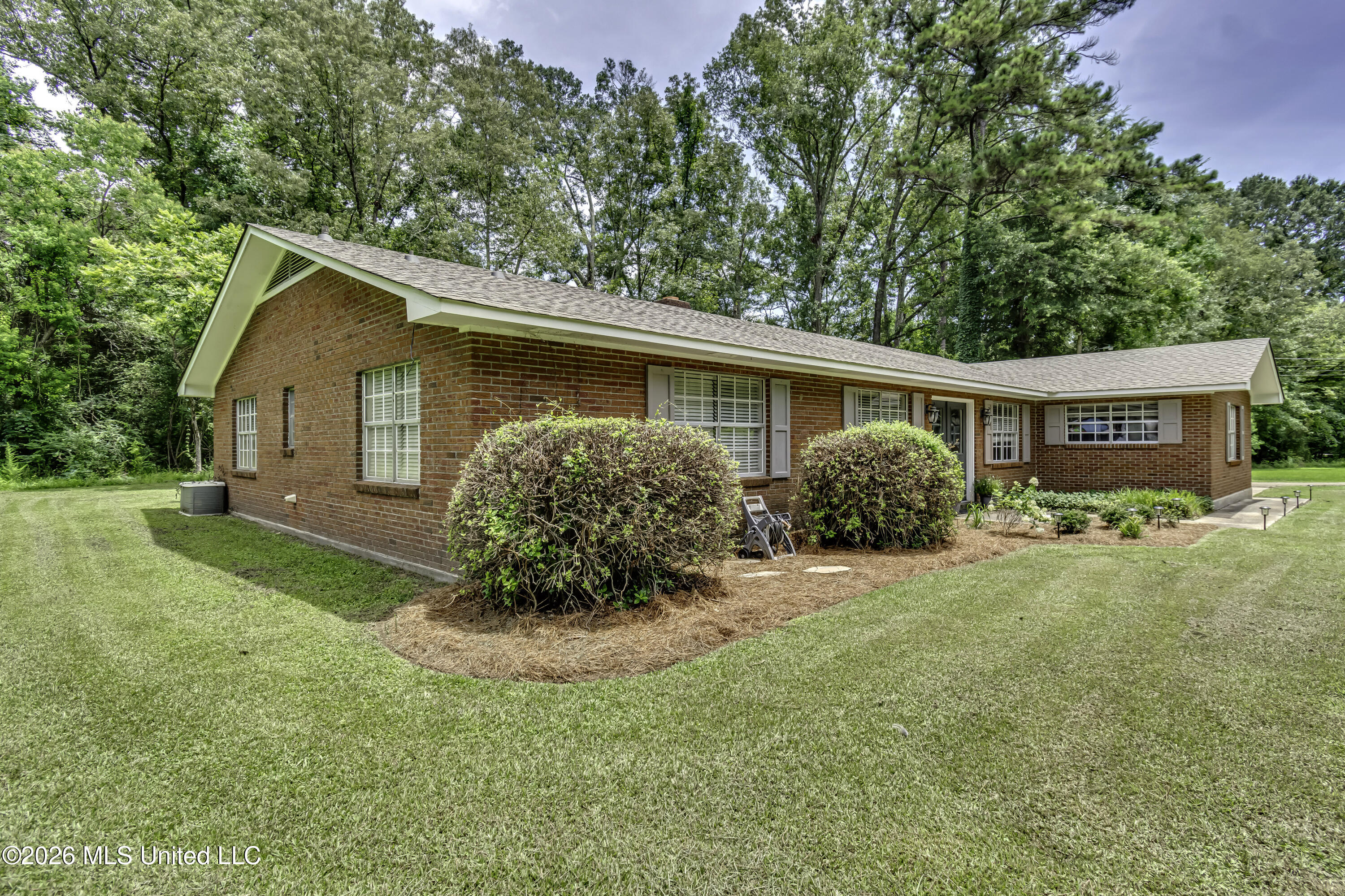 413 West Main Street Raymond, MS 39154 - Photo 6 of 47 413 Main Street--7
