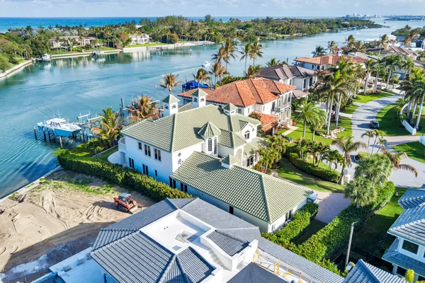 $9,495,000 | 17129 Southeast Limerick Court, Tequesta, FL 33469