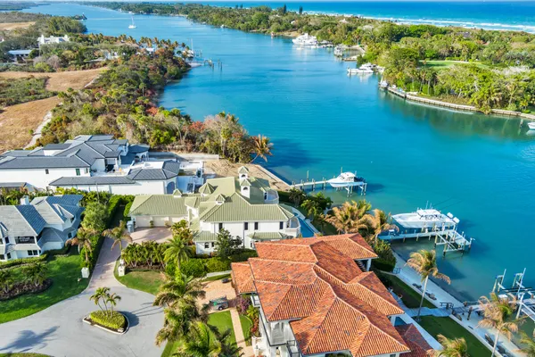 $9,495,000 | 17129 Southeast Limerick Court, Tequesta, FL 33469