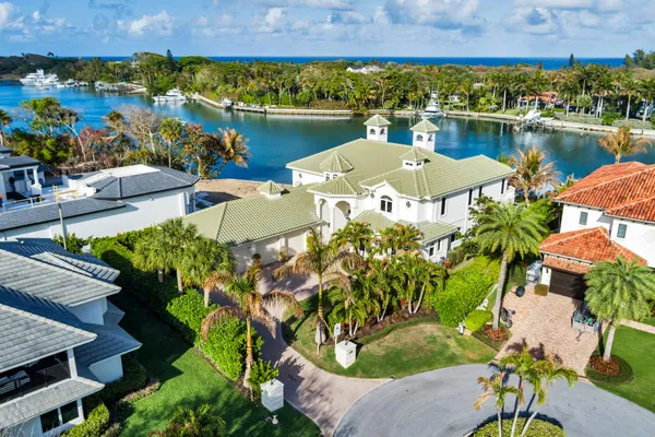 $9,495,000 | 17129 Southeast Limerick Court, Tequesta, FL 33469